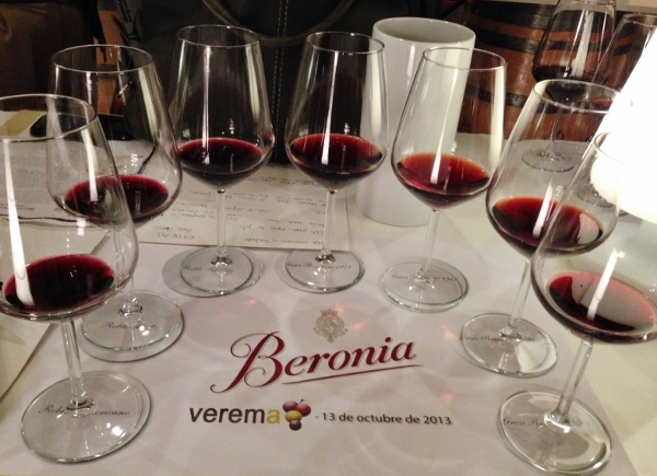 Encuentro_foreros_Rioja_2013_visita_Beronia_Cata_completa
